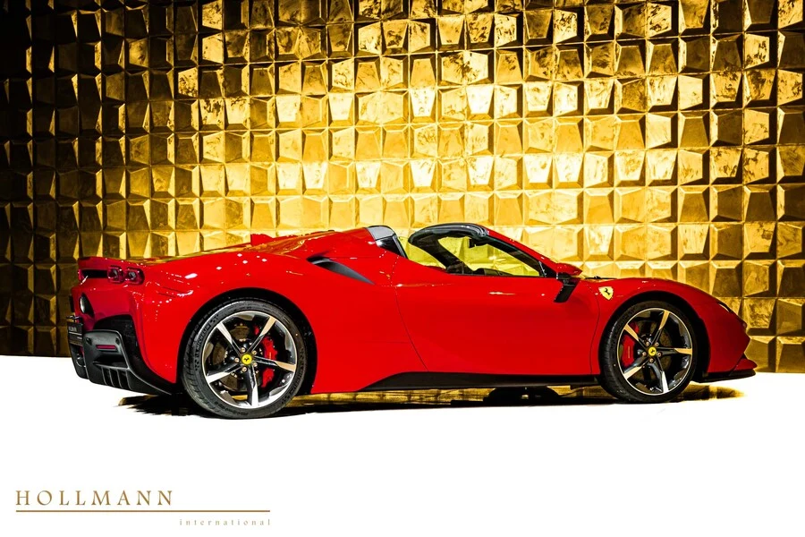 Ferrari SF90 Spider, 7/8