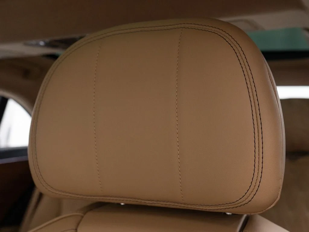 2026 Bentley Flying Spur Azure interior, seats, Camel / Imperial Blue