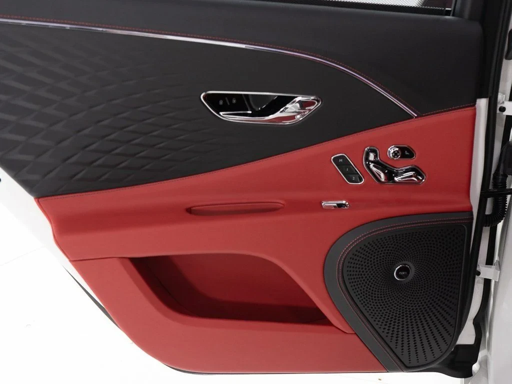 2026 Bentley Flying Spur Azure interior, door panel, Hotspur/Beluga