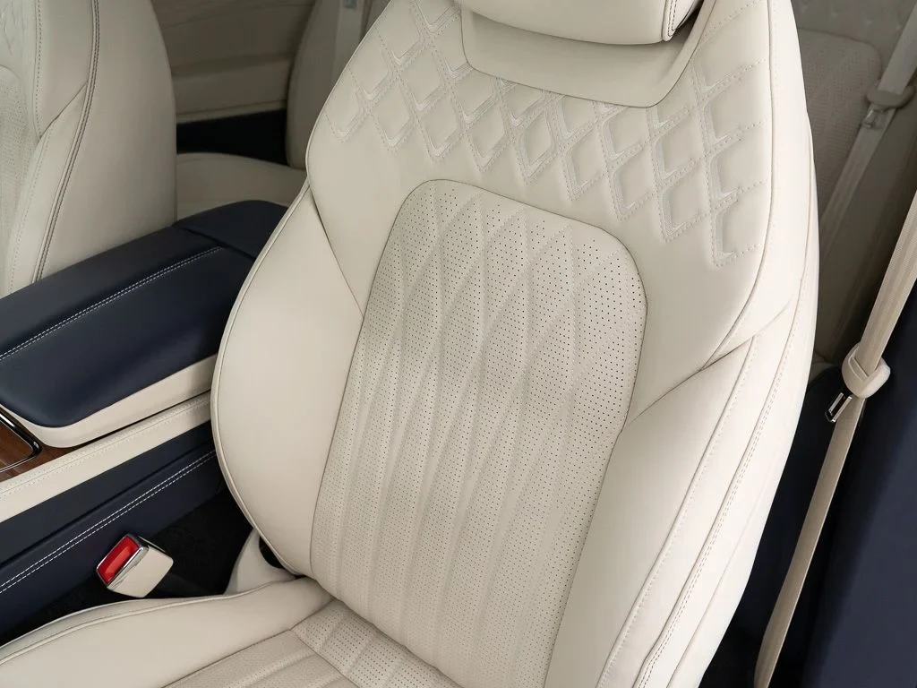 2026 Bentley Continental GT Azure interior, seats, Linen / Imperial Blue