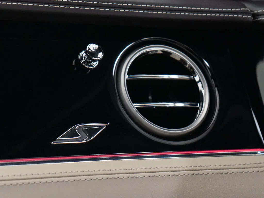 2026 Bentley Continental GT S interior, Linen / Beluga