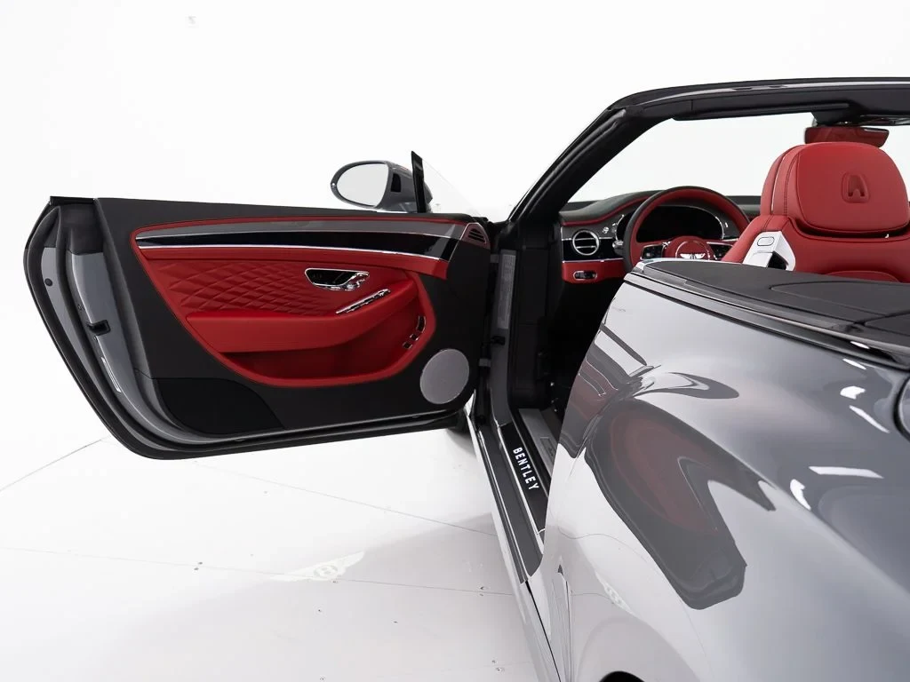 2026 Bentley Continental GTC Azure interior, door panel, Hotspur / Beluga