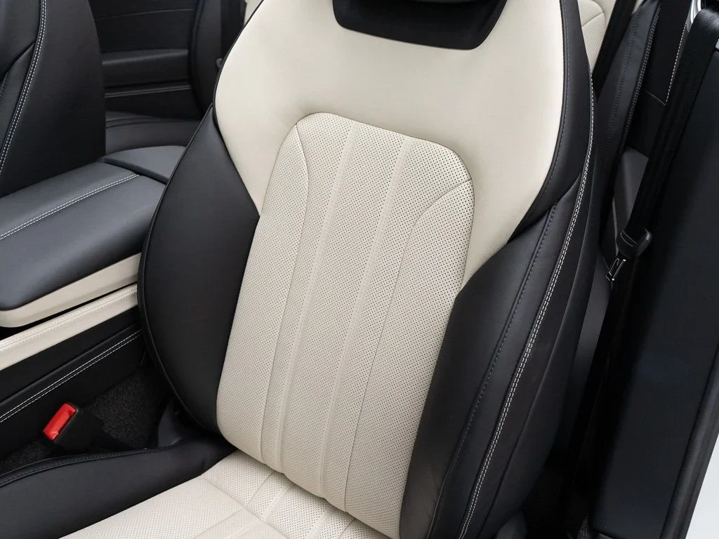 2026 Bentley Continental GTC interior, seats, Linen/Beluga