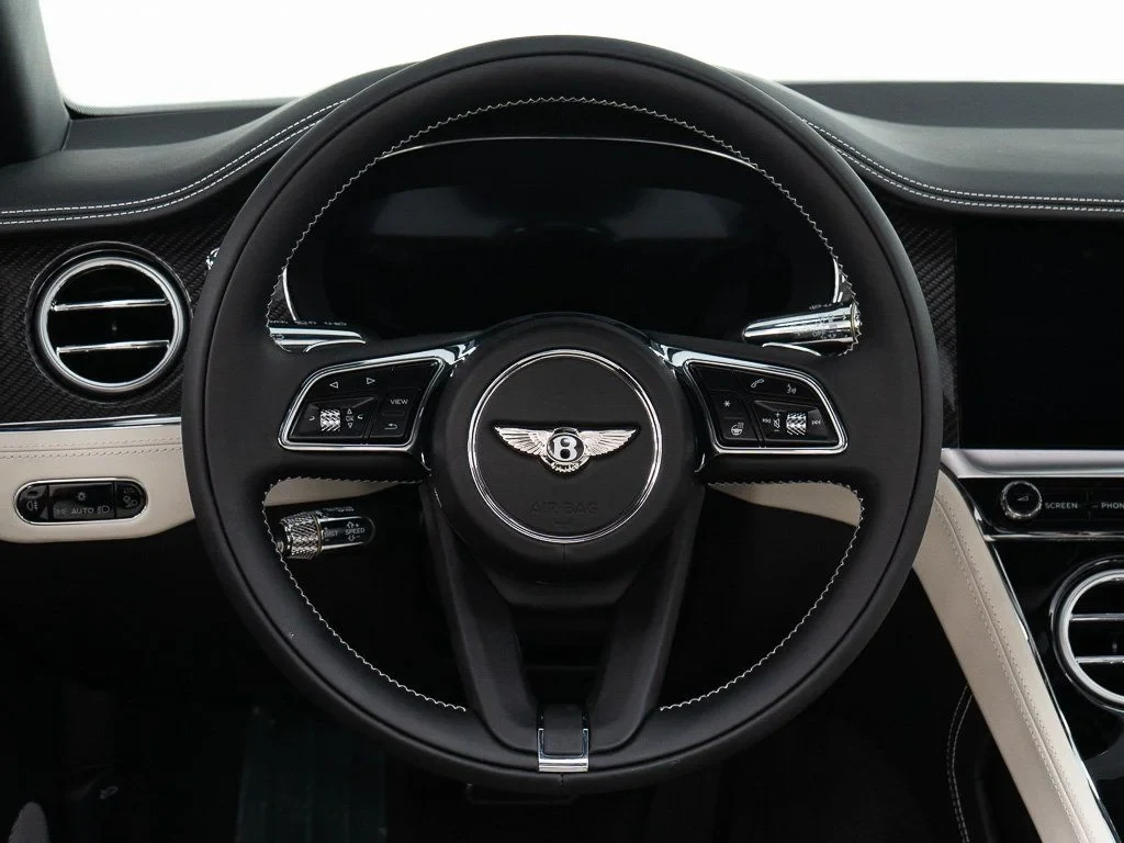 2026 Bentley Continental GTC interior, Linen/Beluga