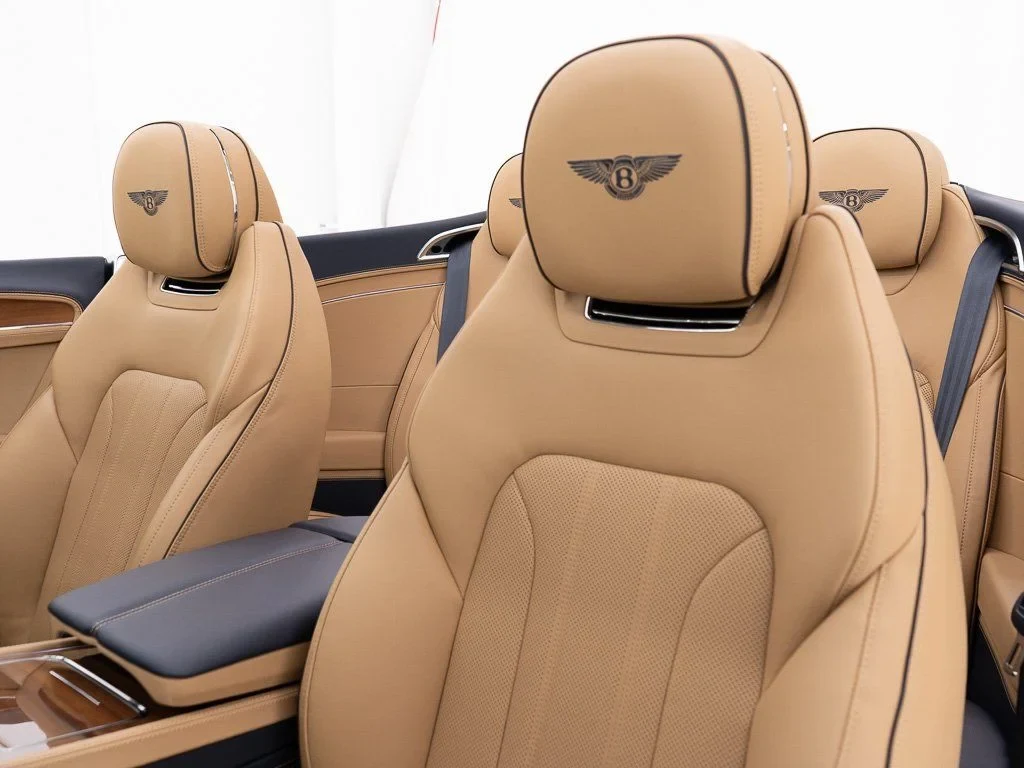 2026 Bentley Continental GTC interior, seats, Camel / Imperial Blue