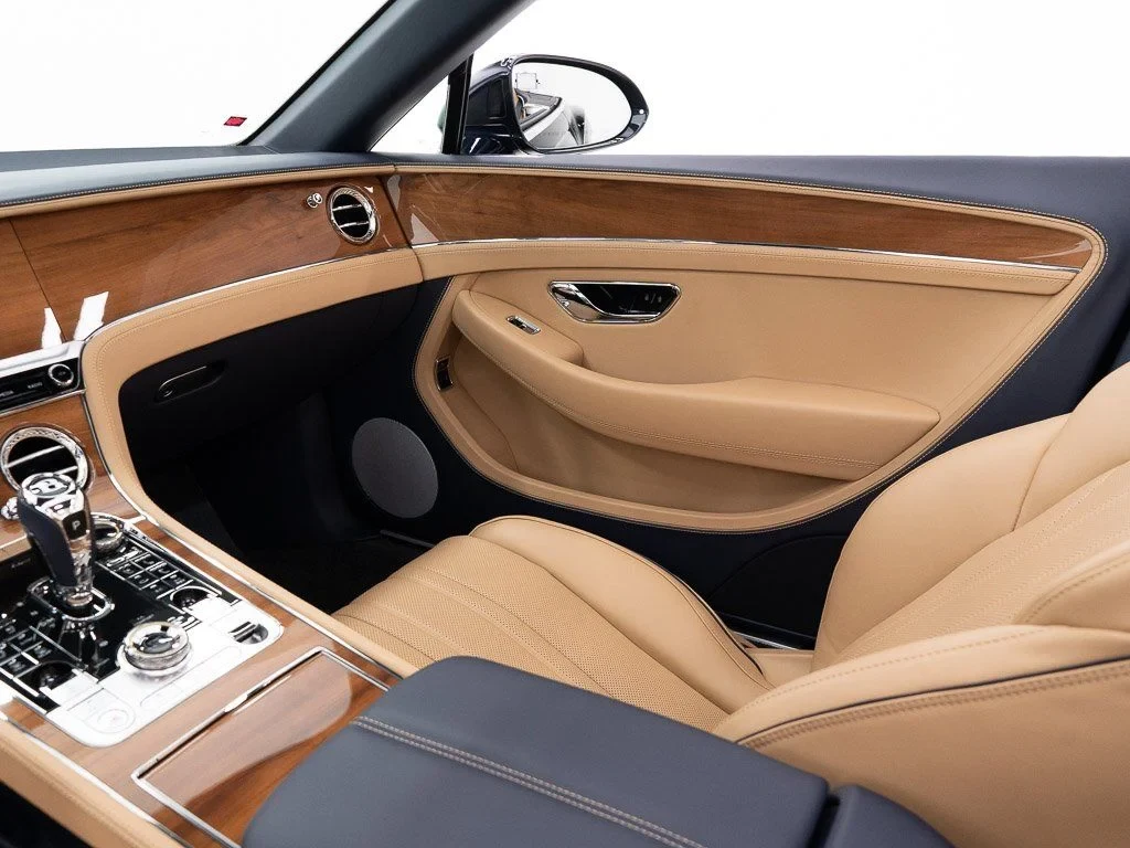 2026 Bentley Continental GTC interior, Camel / Imperial Blue
