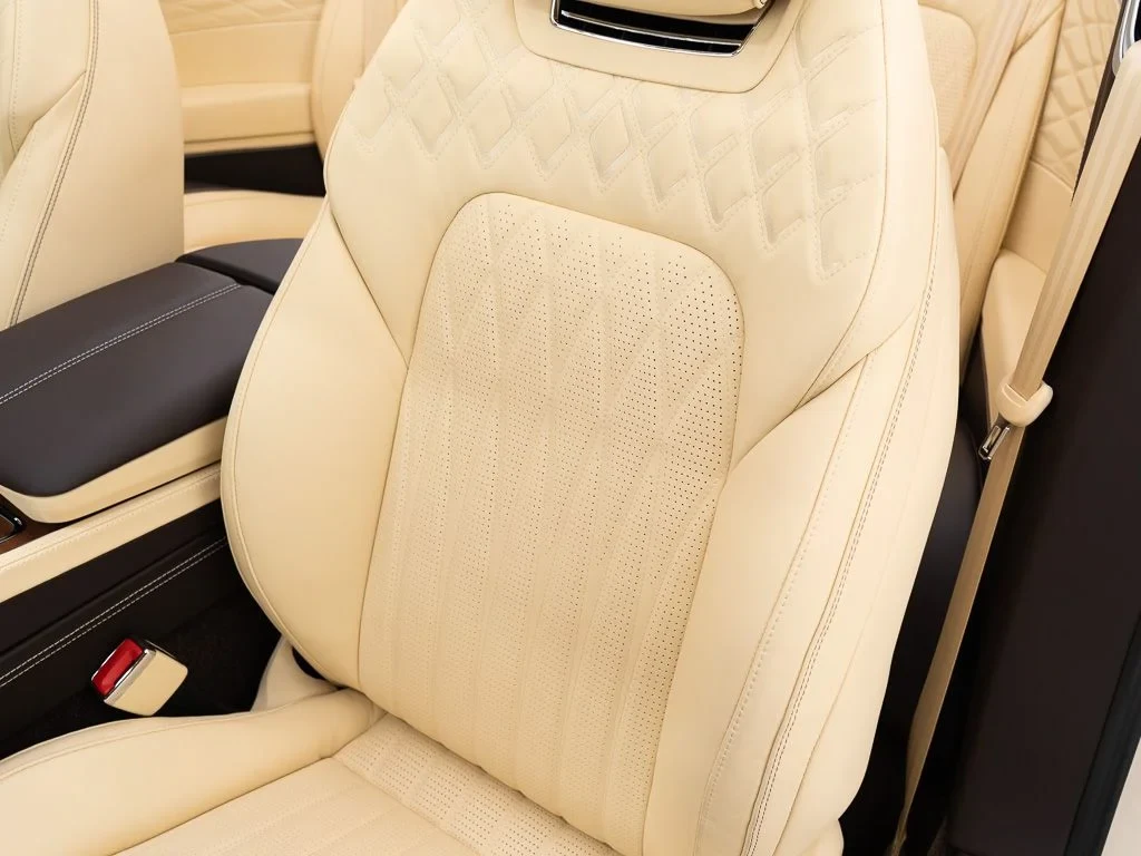 2026 Bentley Continental GTC Azure interior, seats, Magnolia / Burnt Oak