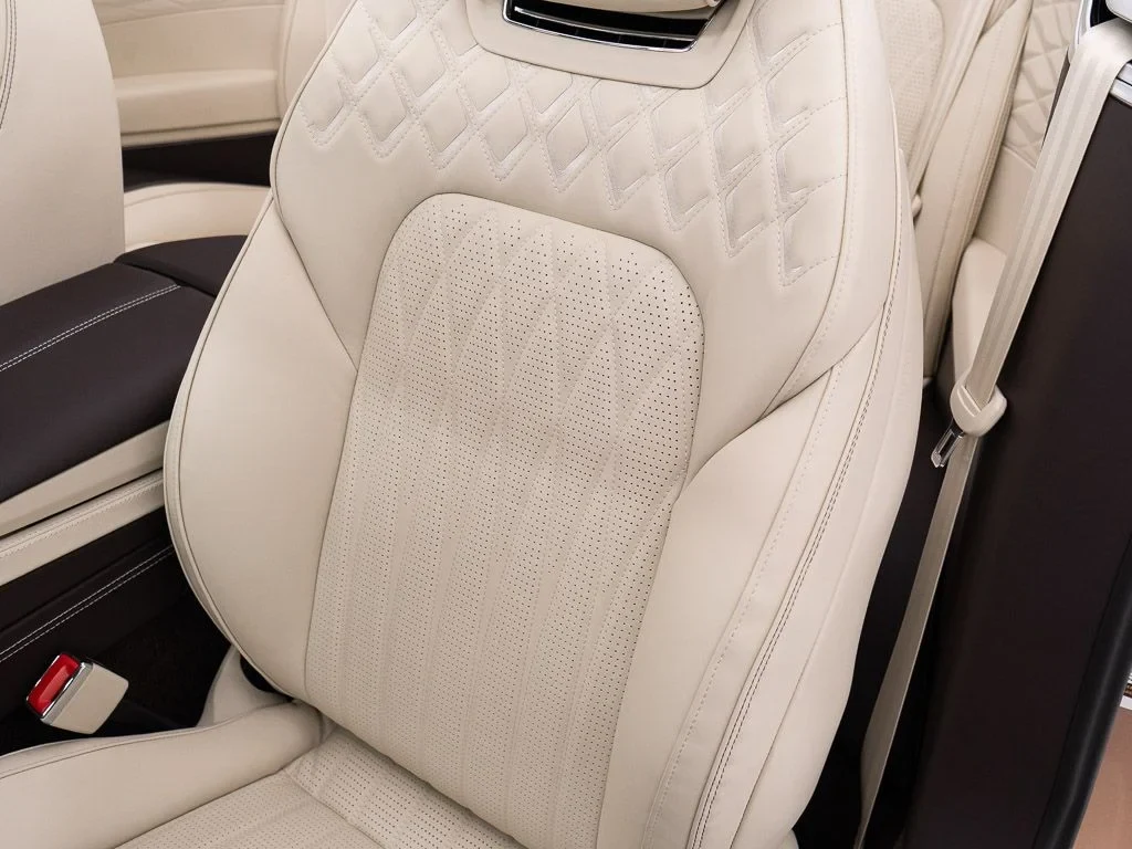 2026 Bentley Continental GTC Azure interior, seats, Linen / Burnt Oak