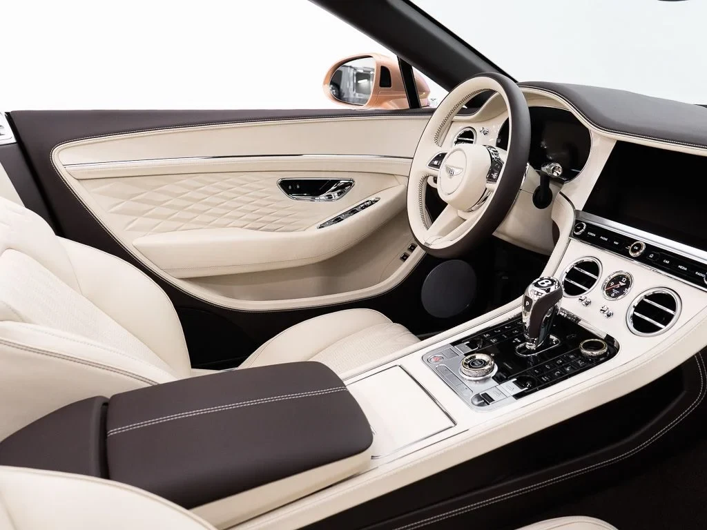 2026 Bentley Continental GTC Azure interior, Linen / Burnt Oak