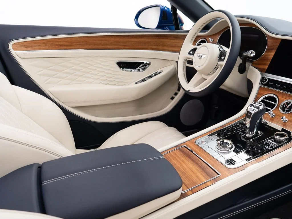 2026 Bentley Continental GTC Azure interior, Linen / Imperial Blue
