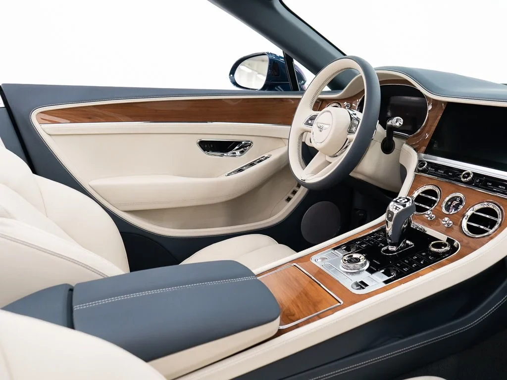 2026 Bentley Continental GTC interior, dashboard, Linen / Brunel