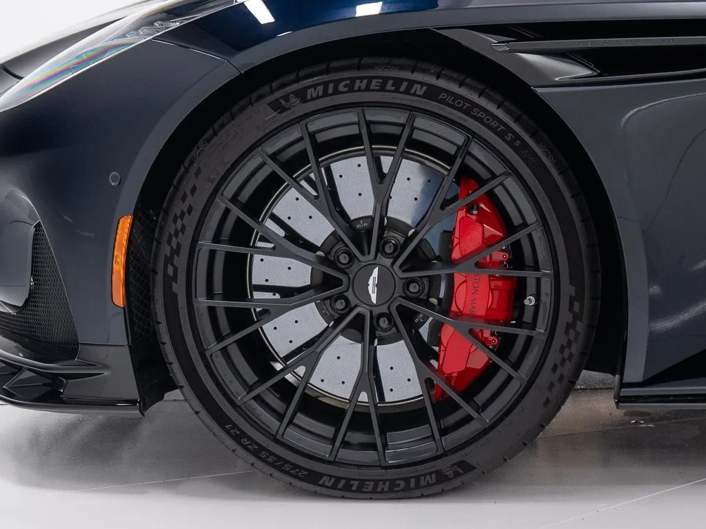2026 Aston Martin DB12 S wheel