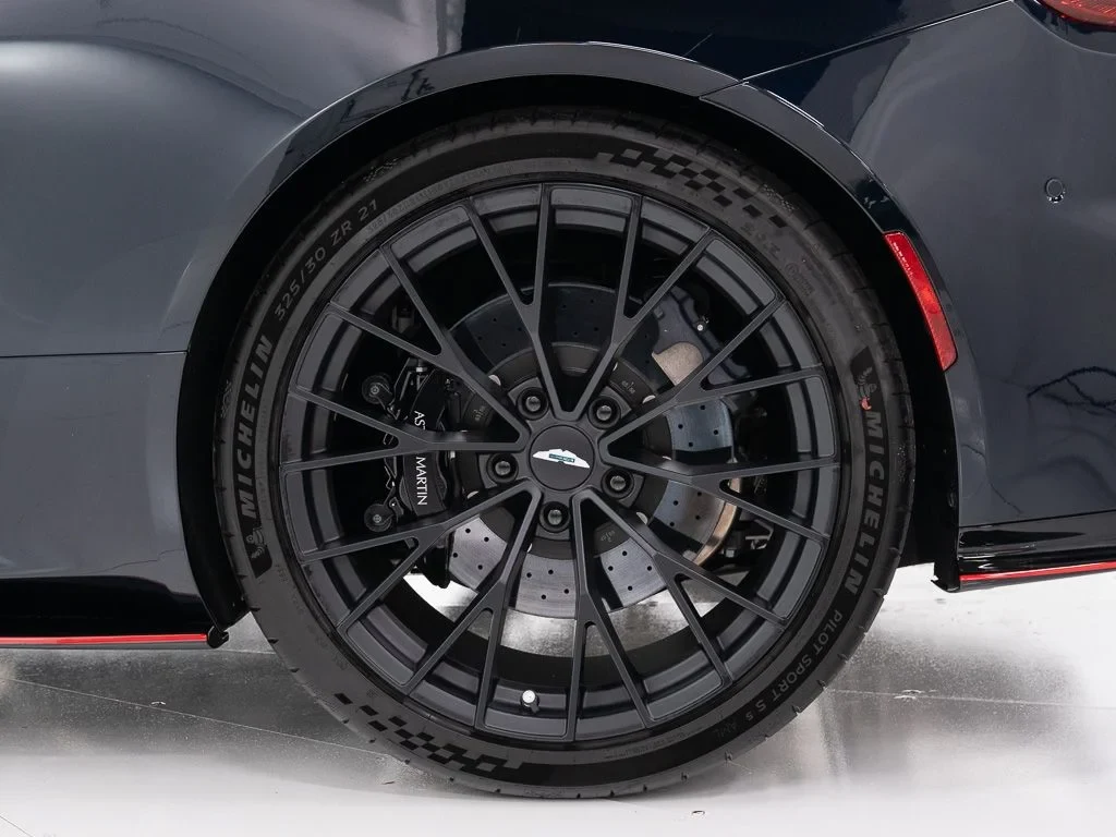 2026 Aston Martin DB12 S wheel