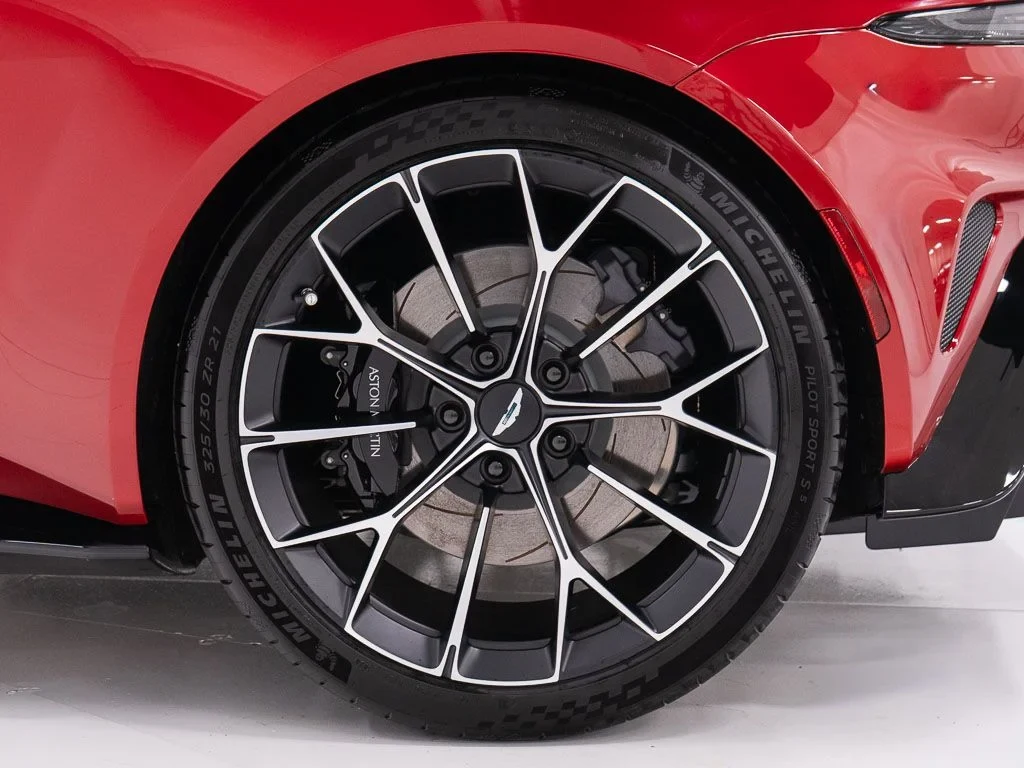 2026 Aston Martin Vantage S wheel