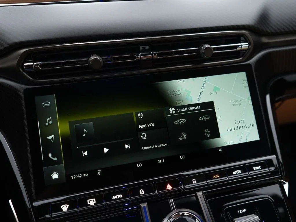 2026 Aston Martin Vantage S interior