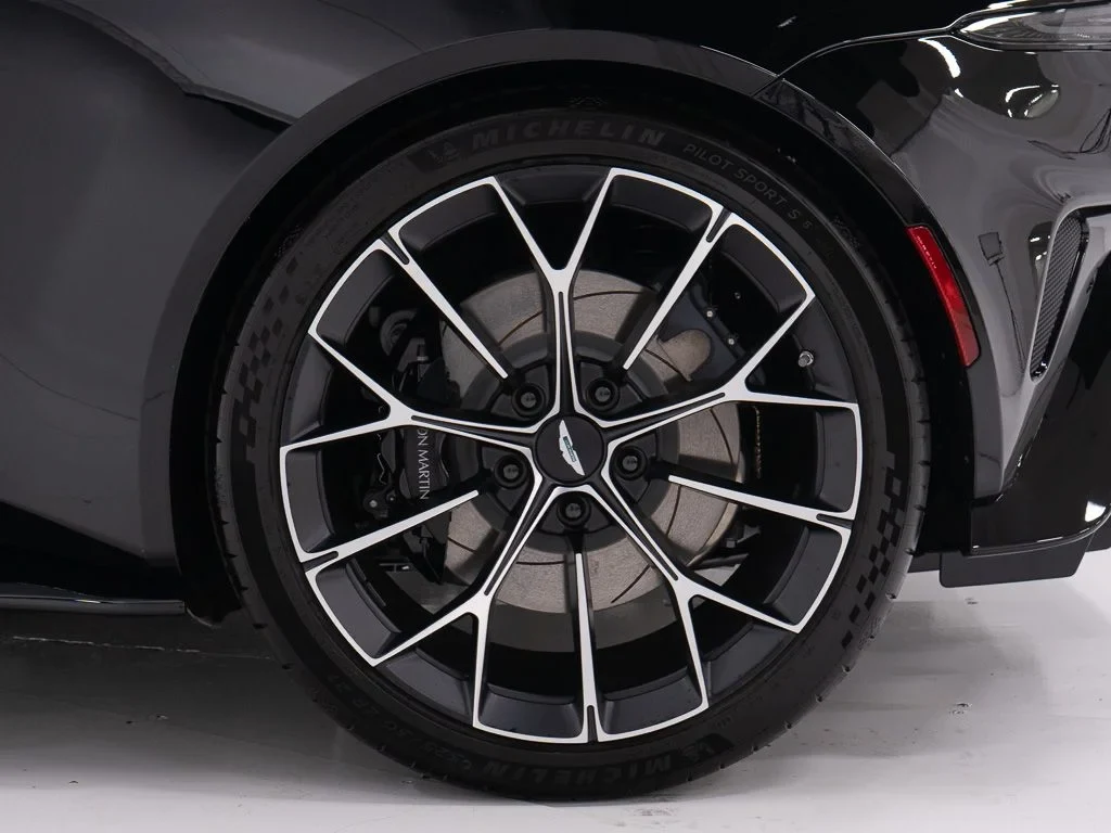 2026 Aston Martin Vantage S Roadster wheel