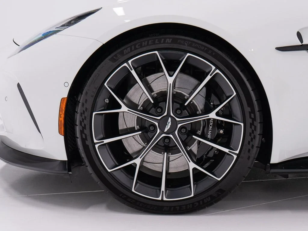 2026 Aston Martin Vantage S Roadster wheel