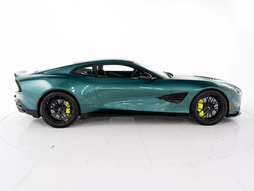 2026 Aston Martin Vanquish, side profile, Aston Martin Racing Green