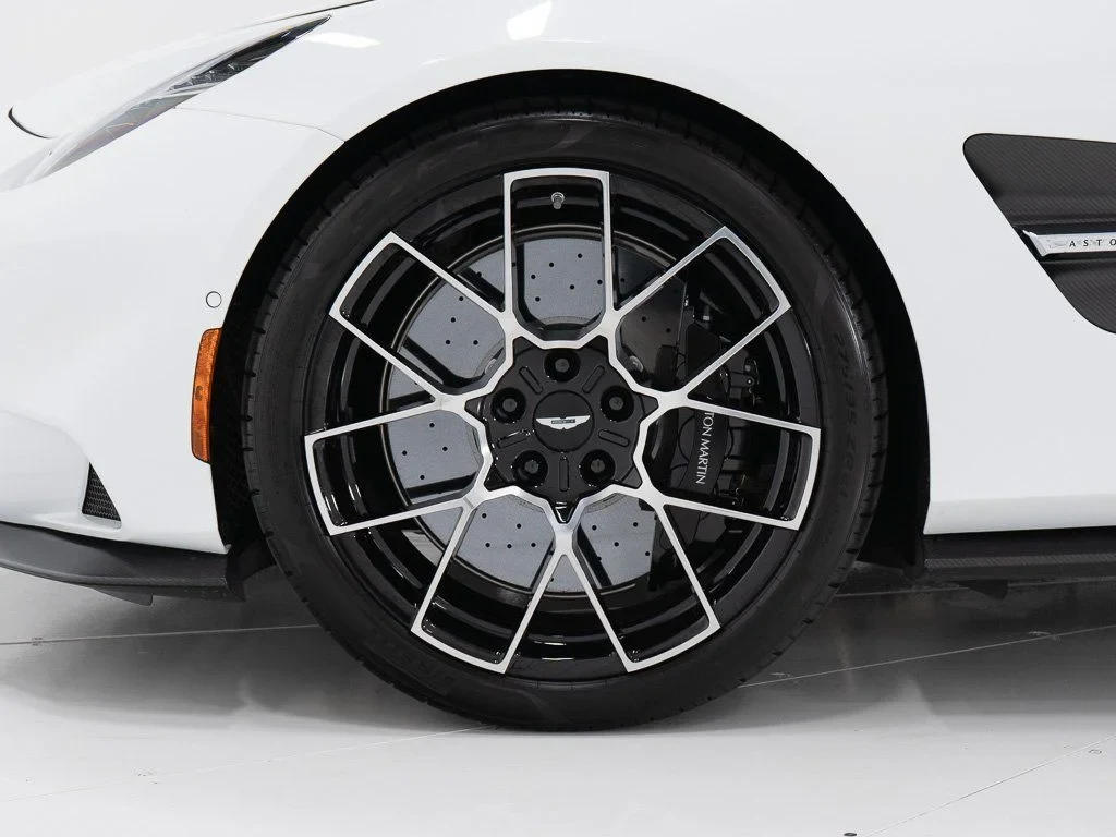 2026 Aston Martin Vanquish Volante wheel