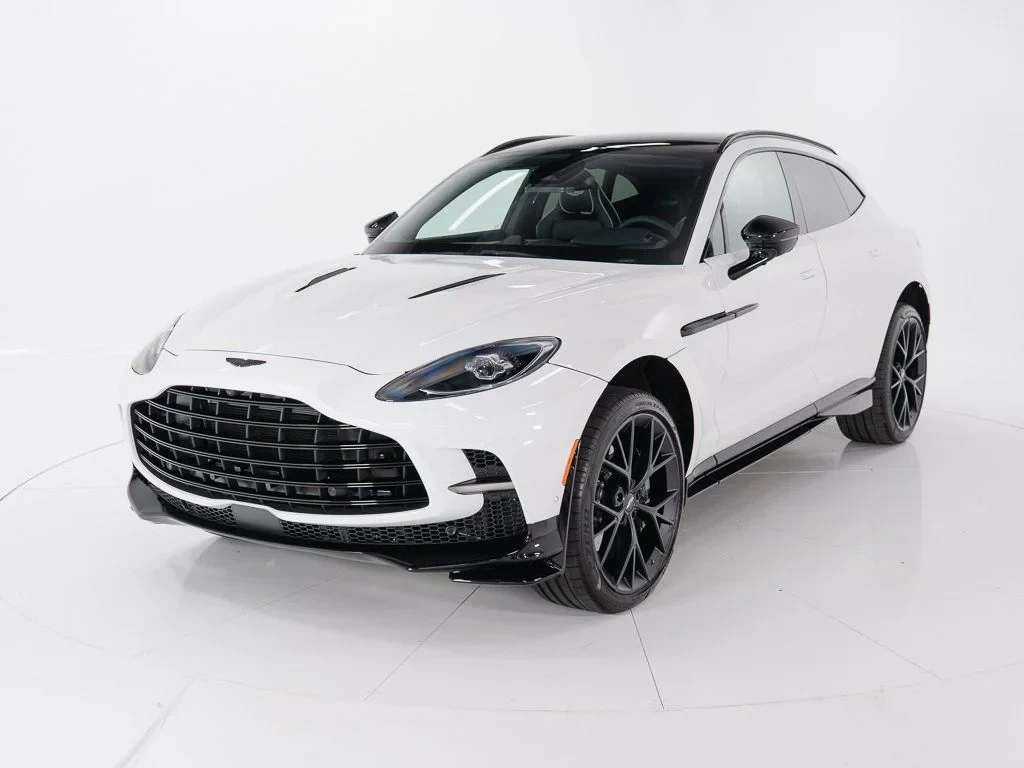 2026 Aston Martin DBX 707, Zenith White