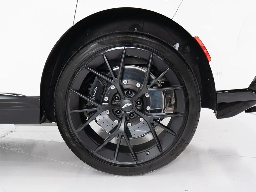 2026 Aston Martin DBX 707 wheel