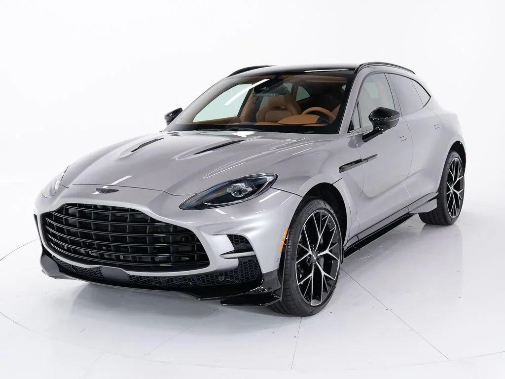 2026 Aston Martin DBX 707, Aluminite Silver