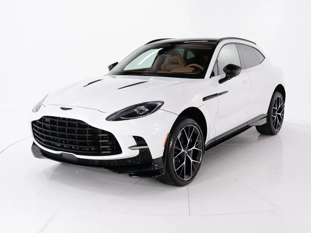 2026 Aston Martin DBX 707, Zenith White