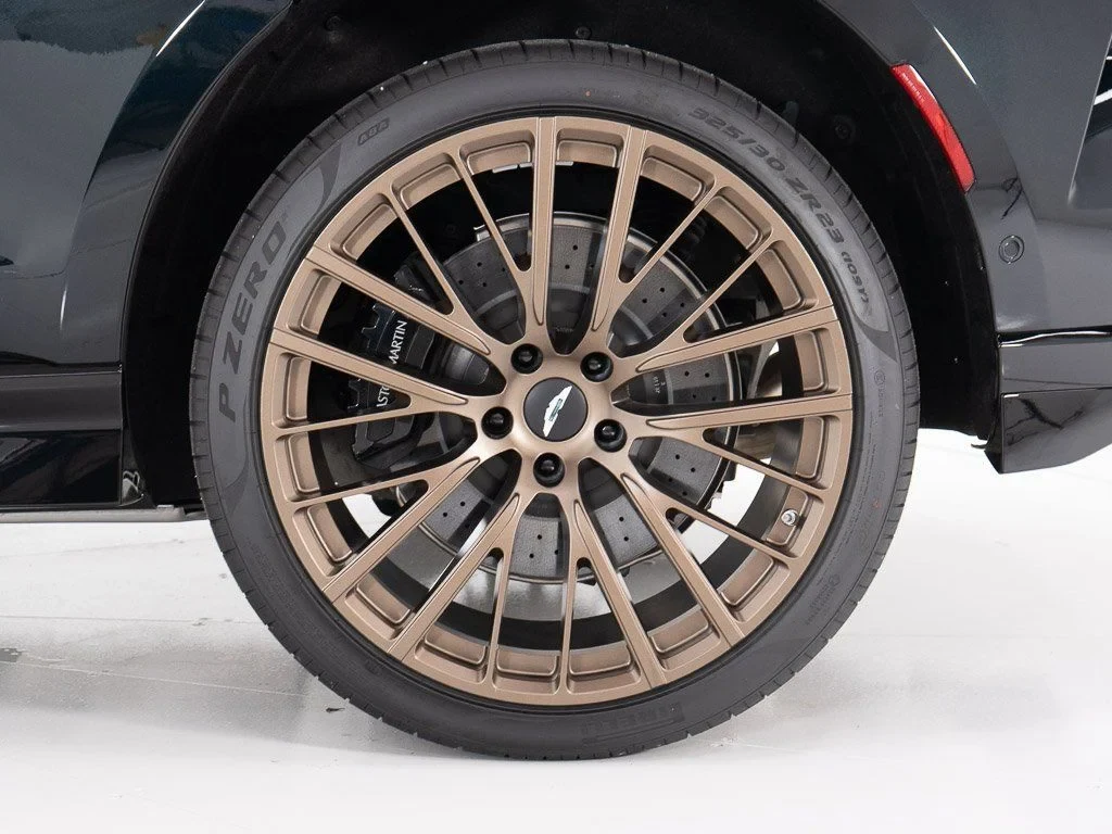 2026 Aston Martin DBX 707 wheel