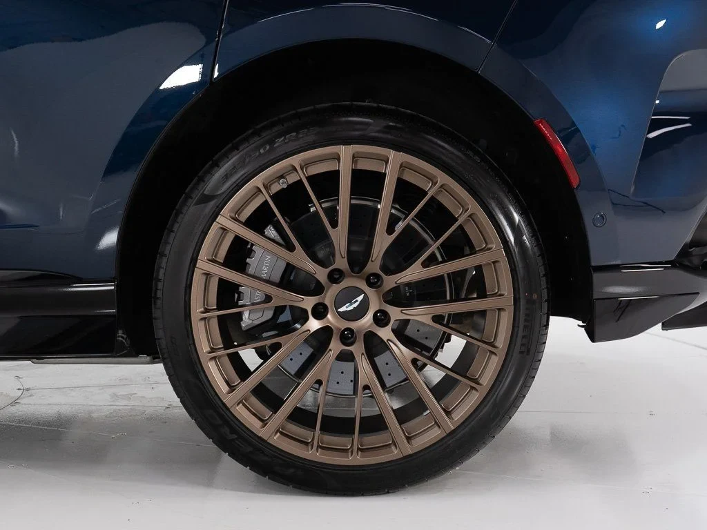 2026 Aston Martin DBX 707 wheel