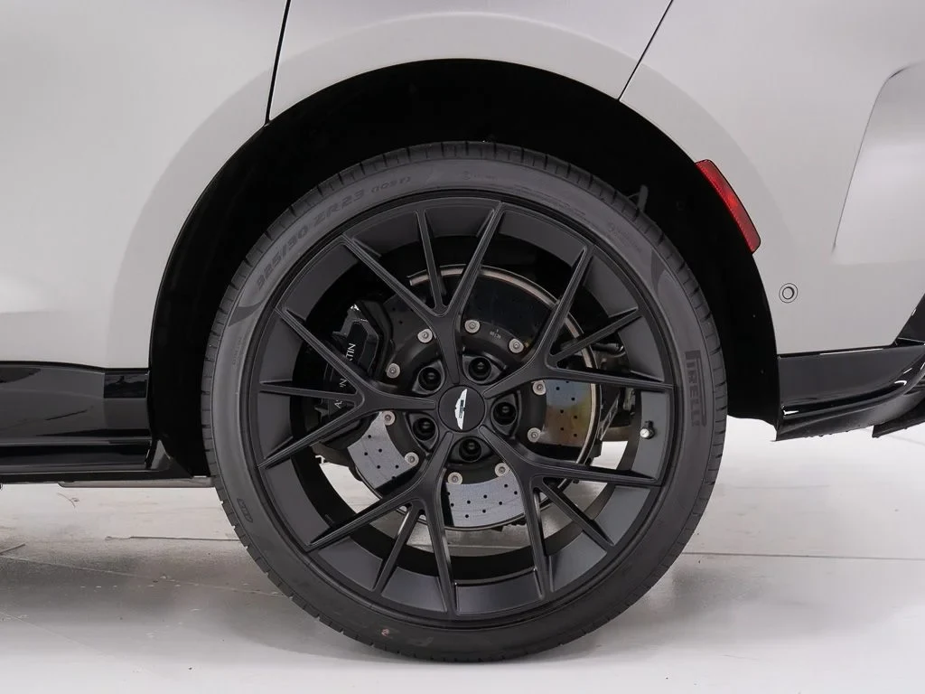 2026 Aston Martin DBX S wheel