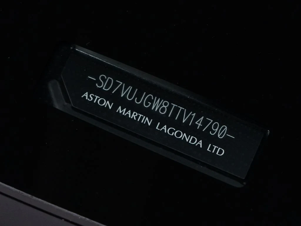 2026 Aston Martin DBX S, detail