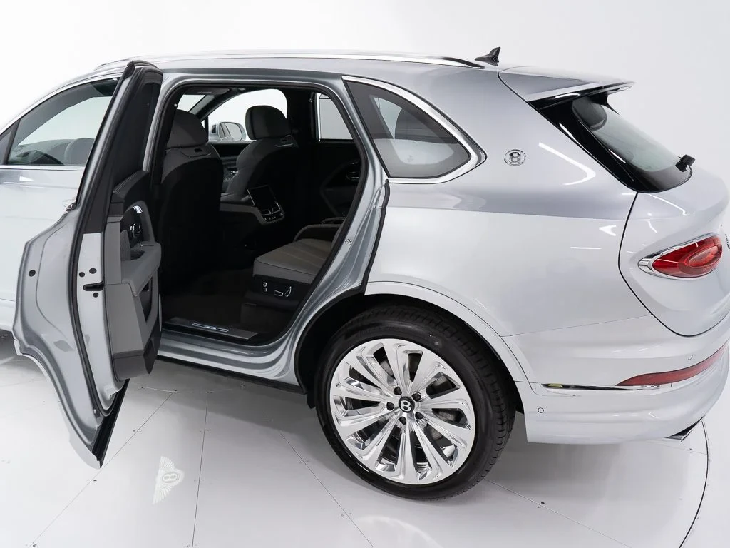 2026 Bentley Bentayga EWB Azure for sale, exterior, Moonbeam