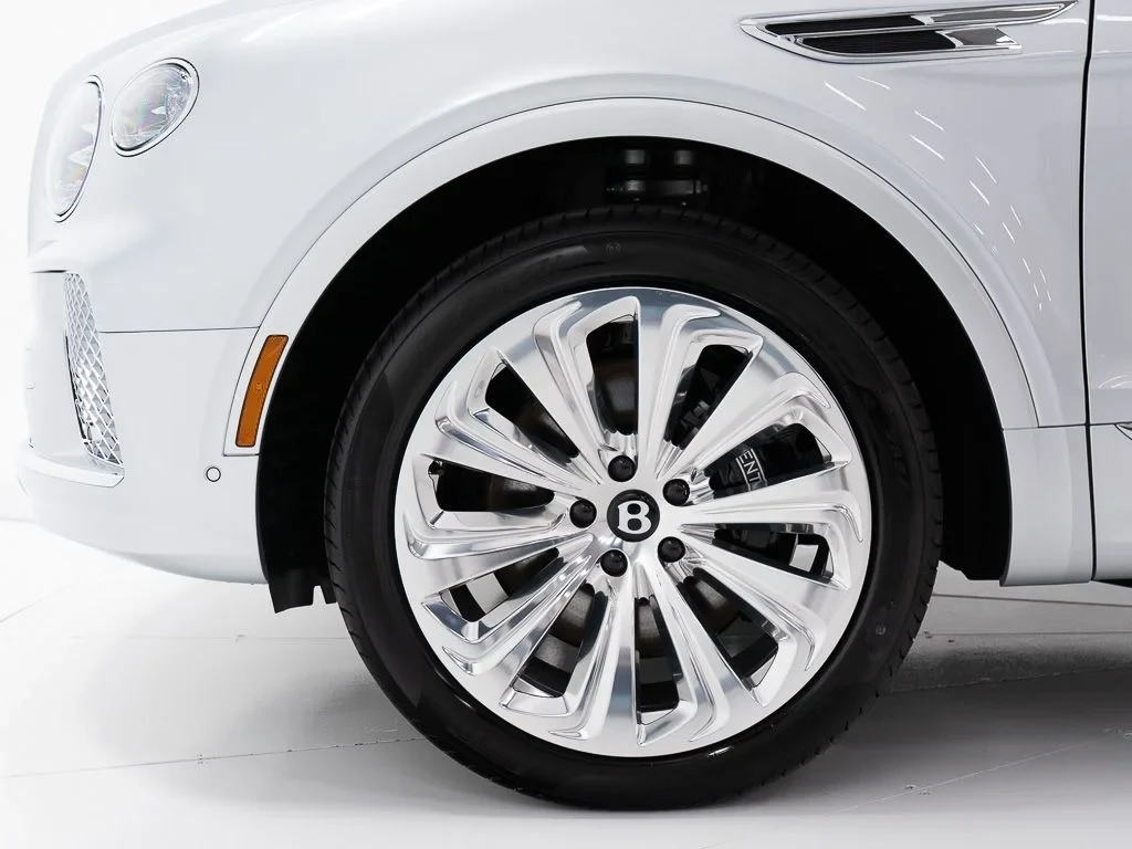 2026 Bentley Bentayga EWB Azure for sale, exterior, Moonbeam