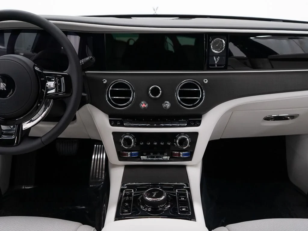 2027 Rolls-Royce Ghost interior, dashboard, Grace White / Tailored Purple / Black