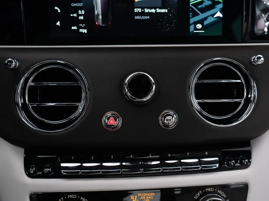 2027 Rolls-Royce Ghost interior, Grace White / Tailored Purple / Black