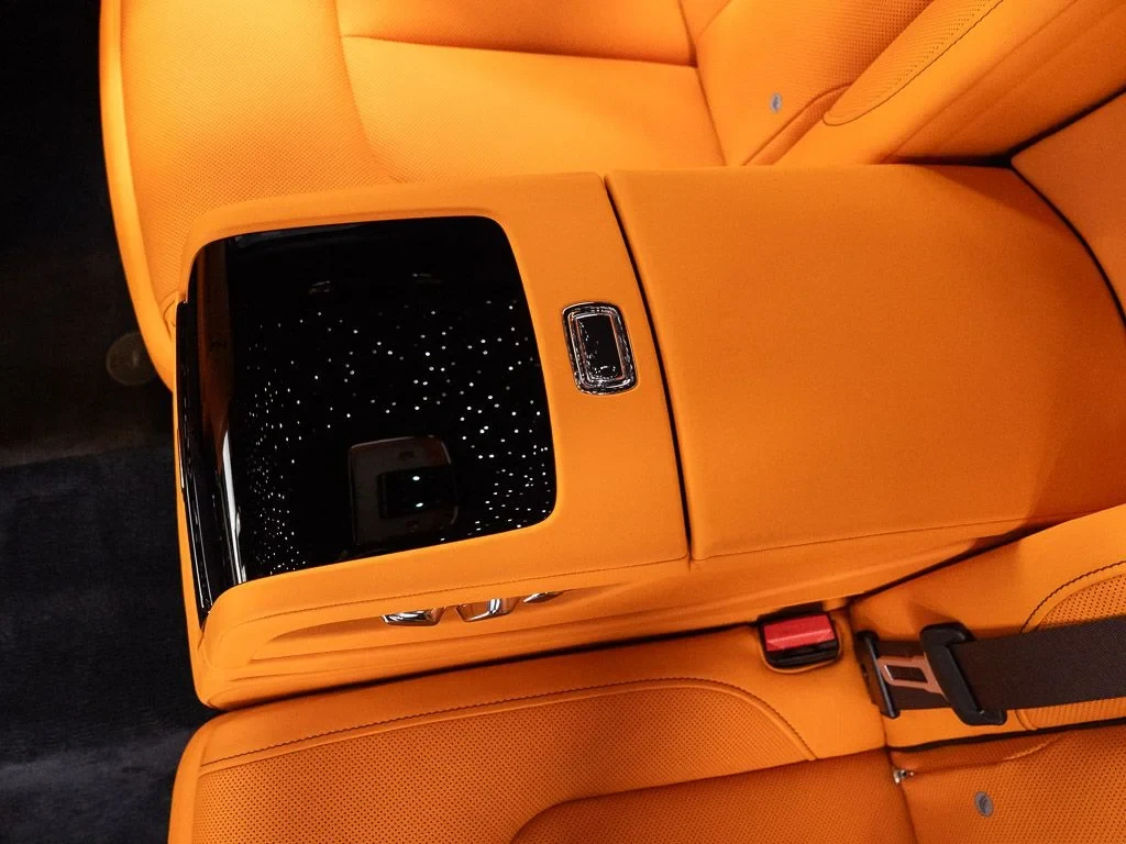 2027 Rolls-Royce Ghost interior, door panel, Mandarin / Black