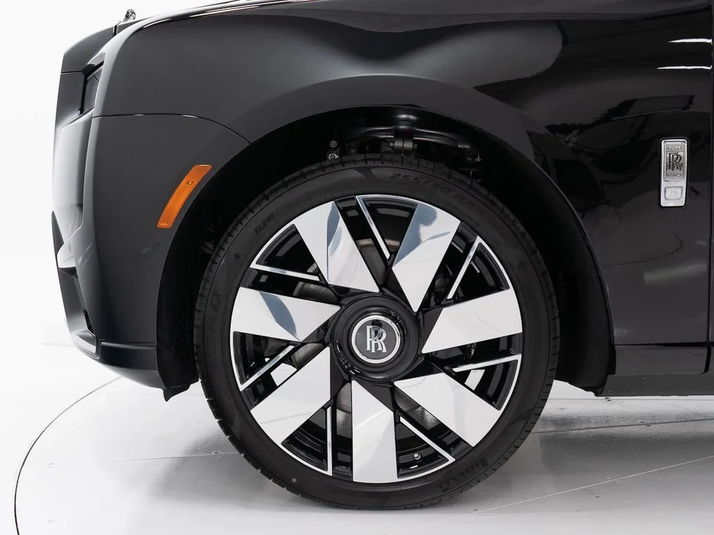 2027 Rolls-Royce Cullinan for sale, exterior, Black Diamond