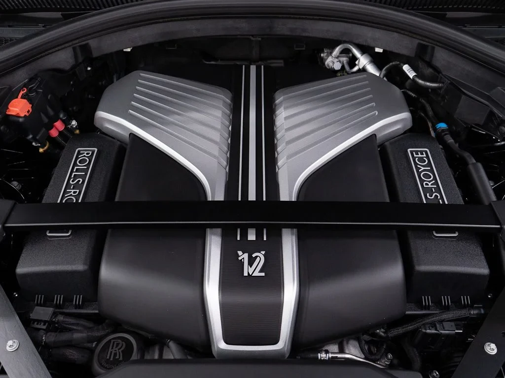 2027 Rolls-Royce Cullinan engine