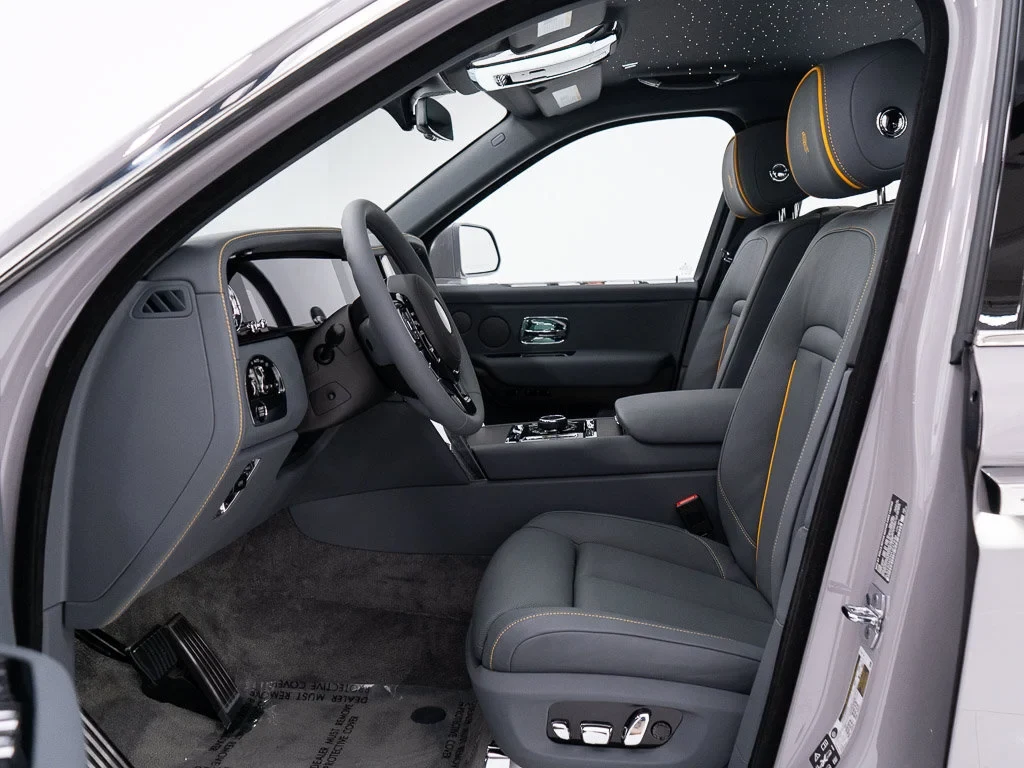 2027 Rolls-Royce Cullinan interior, seats, Scivaro Grey w/Stitching in Forge Yellow