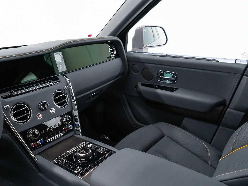 2027 Rolls-Royce Cullinan interior, Scivaro Grey w/Stitching in Forge Yellow