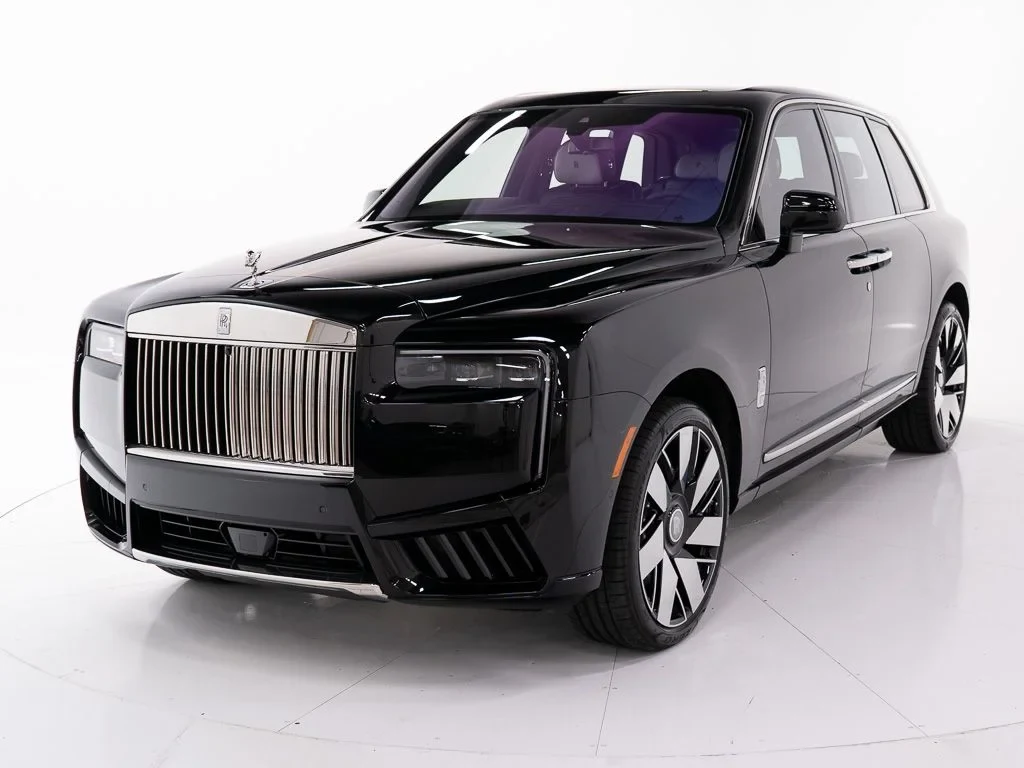 2027 Rolls-Royce Cullinan, Black Diamond