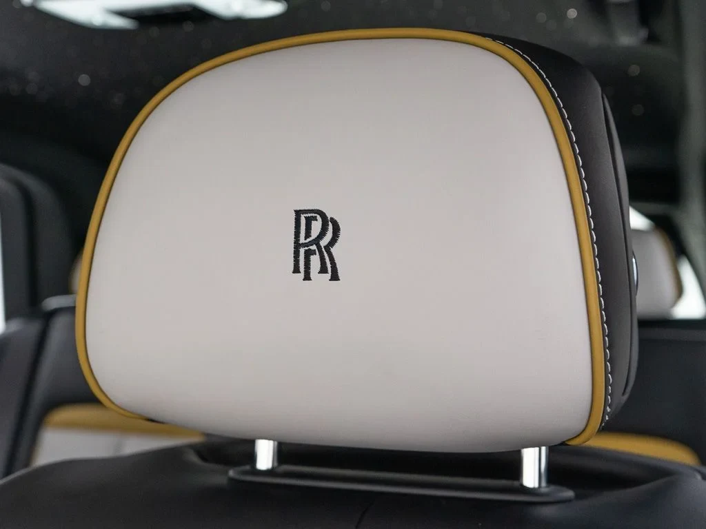 2027 Rolls-Royce Cullinan trunk
