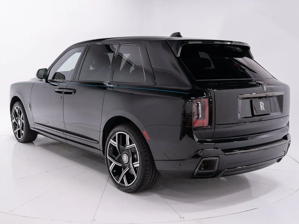 2027 Rolls-Royce Cullinan Black Badge for sale, exterior, Black Diamond