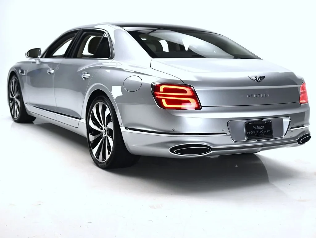 2026 Bentley Flying Spur V8 for sale, exterior, Moonbeam