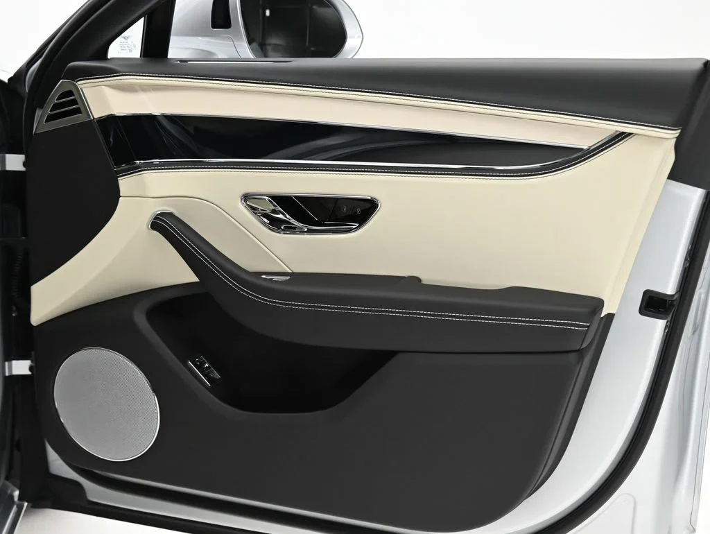 2026 Bentley Flying Spur V8 interior, door panel, Linen and Beluga