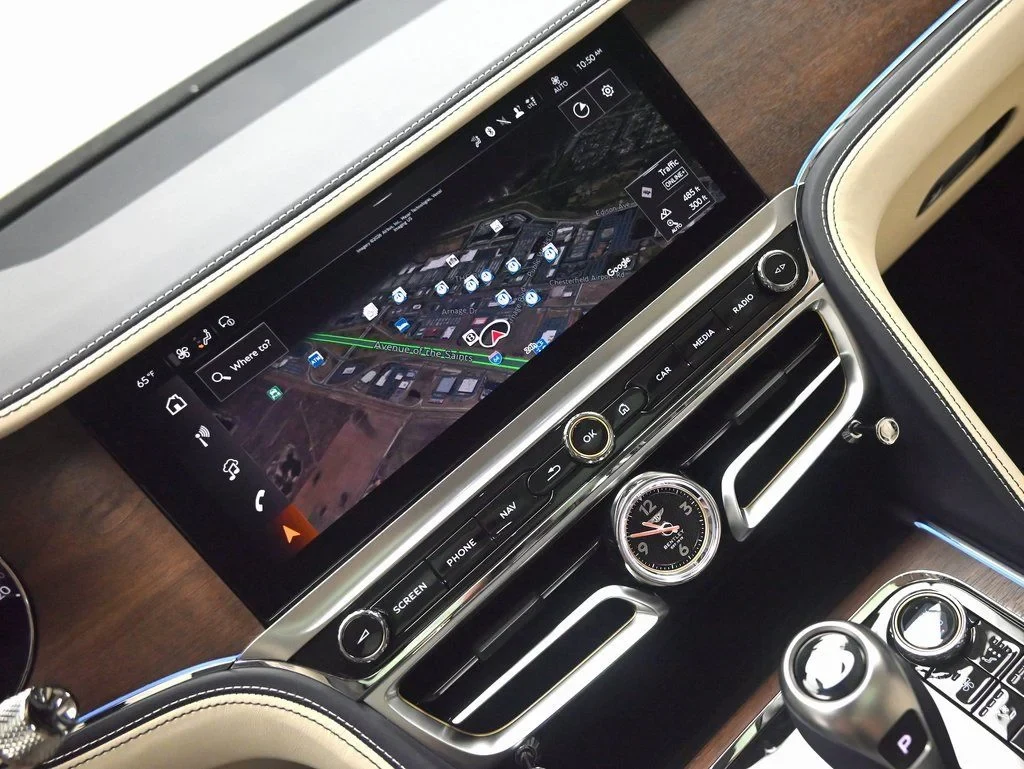 2026 Bentley Flying Spur Azure interior, Linen and Imperial Blue