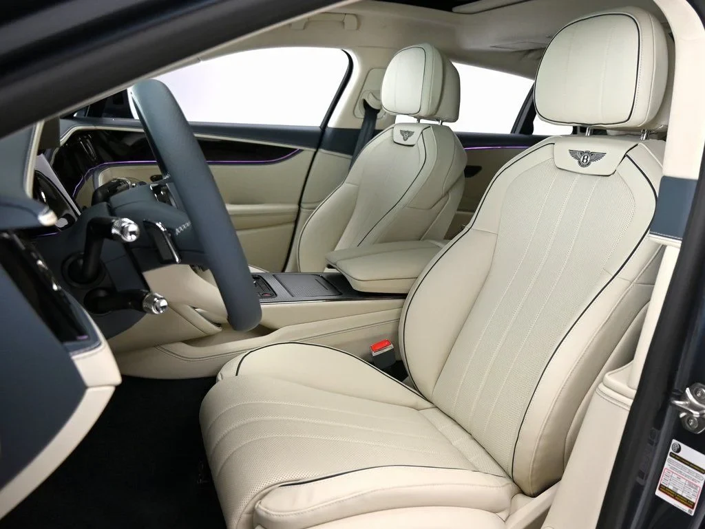 2026 Bentley Flying Spur V8 interior, seats, Linen and Imperial Blue