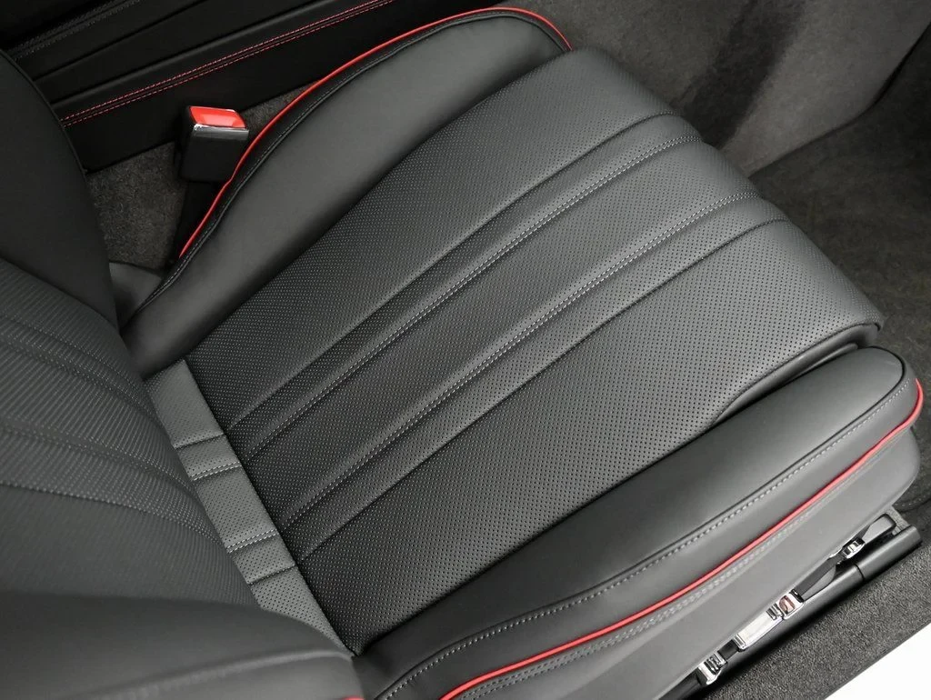 2026 Bentley Continental GT V8 interior, seats, Beluga with Hotspur Red Stitching