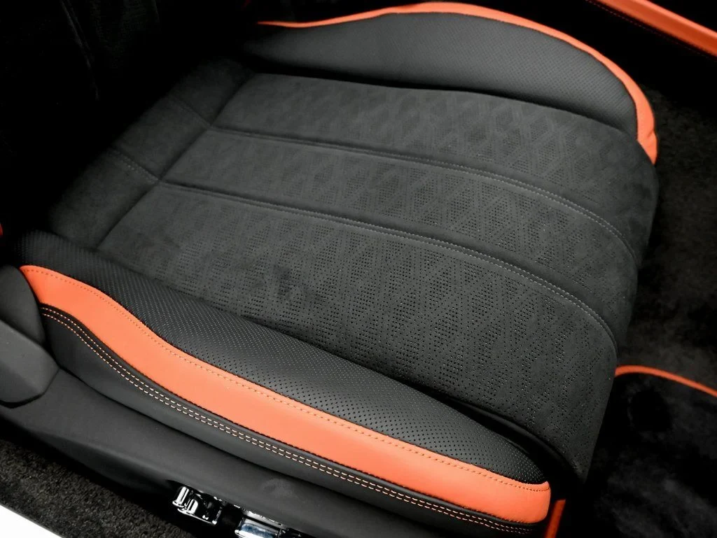 2026 Bentley Continental GTC Speed interior, seats, Saddle and Beluga