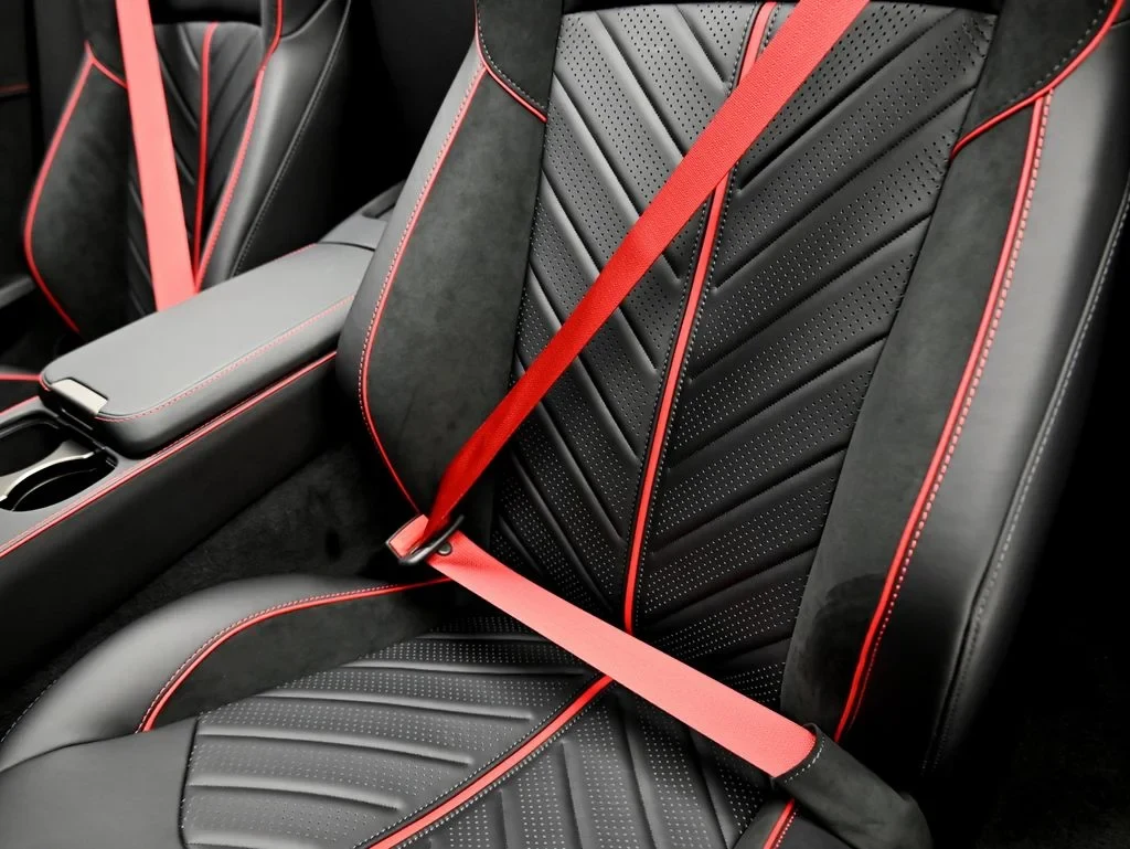 2026 Aston Martin Vantage S Roadster interior, seats, Onyx Black and Red